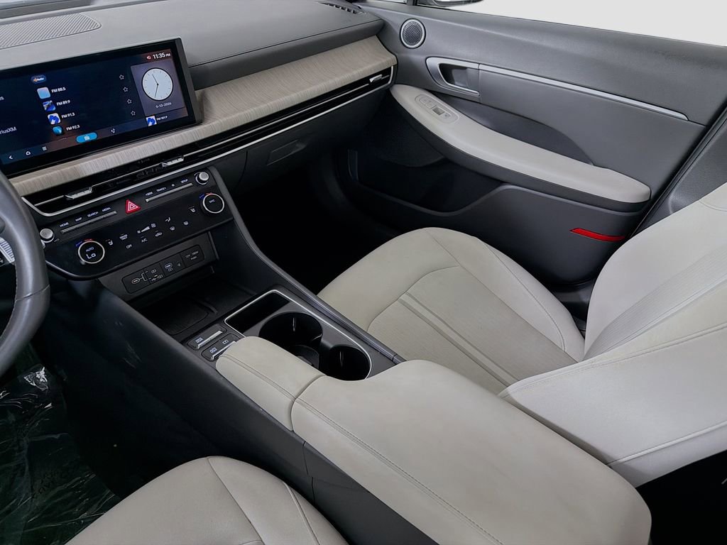 Used 2025 Hyundai Sonata SEL FWD image 25
