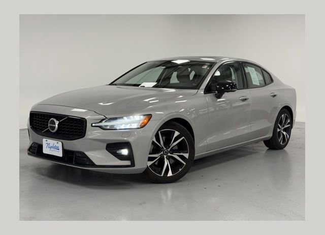 Used 2023 Volvo S60 B5 Plus image 1