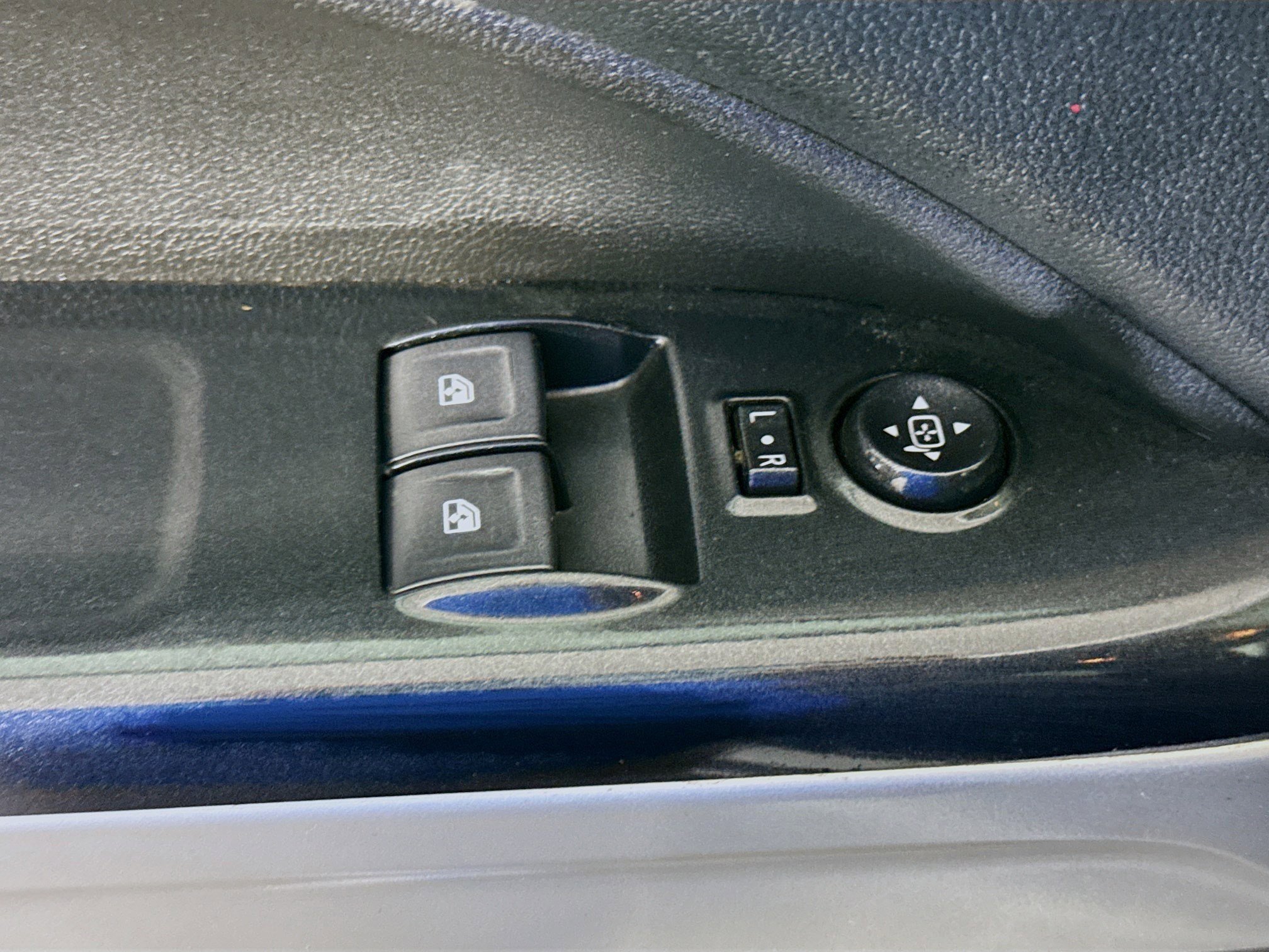 Used 2022 Chevrolet Colorado LT w/ Fleet Safety Package RWD image 23
