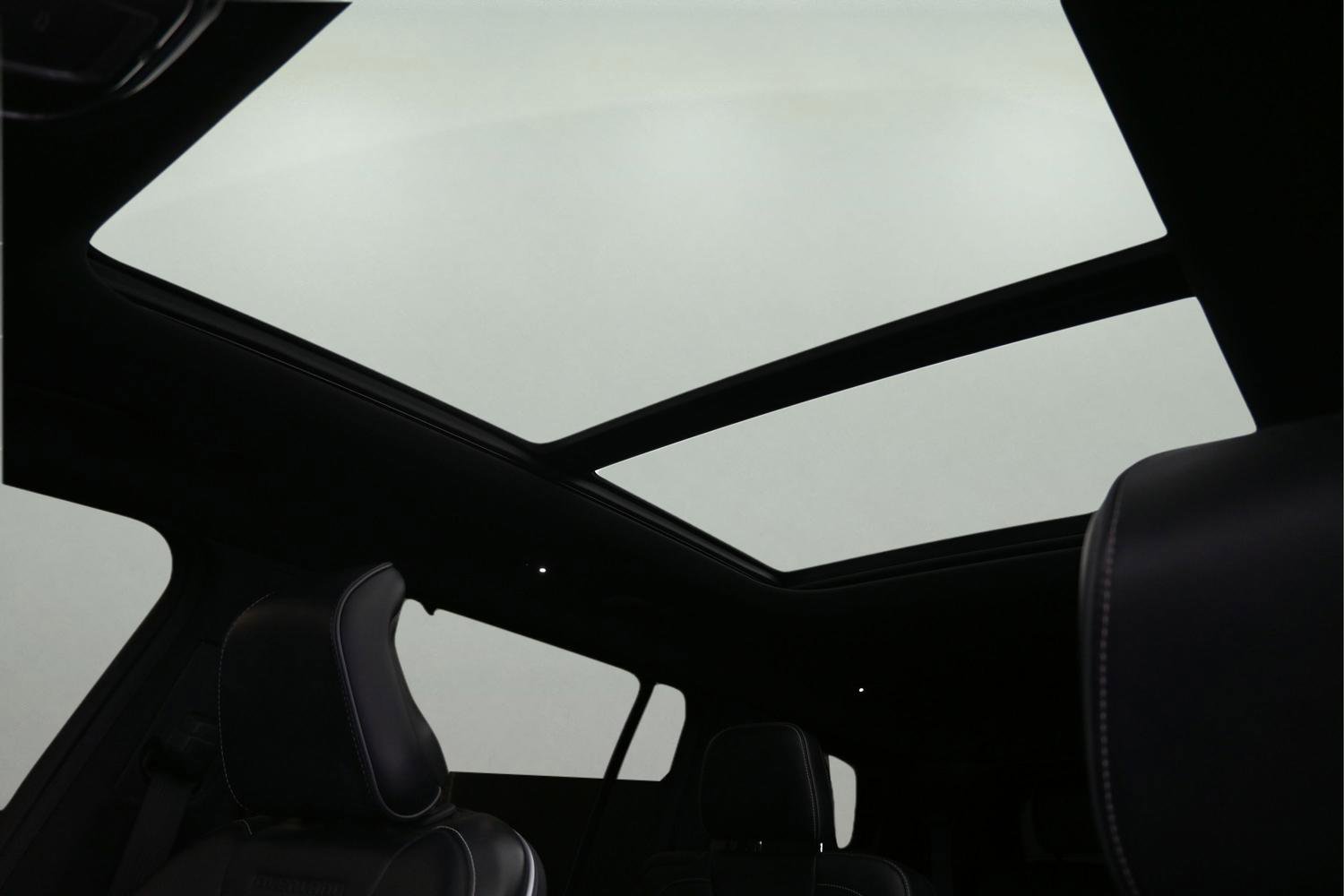 Used 2021 Jeep Grand Cherokee L Overland w/ Luxury Tech Group IV image 23