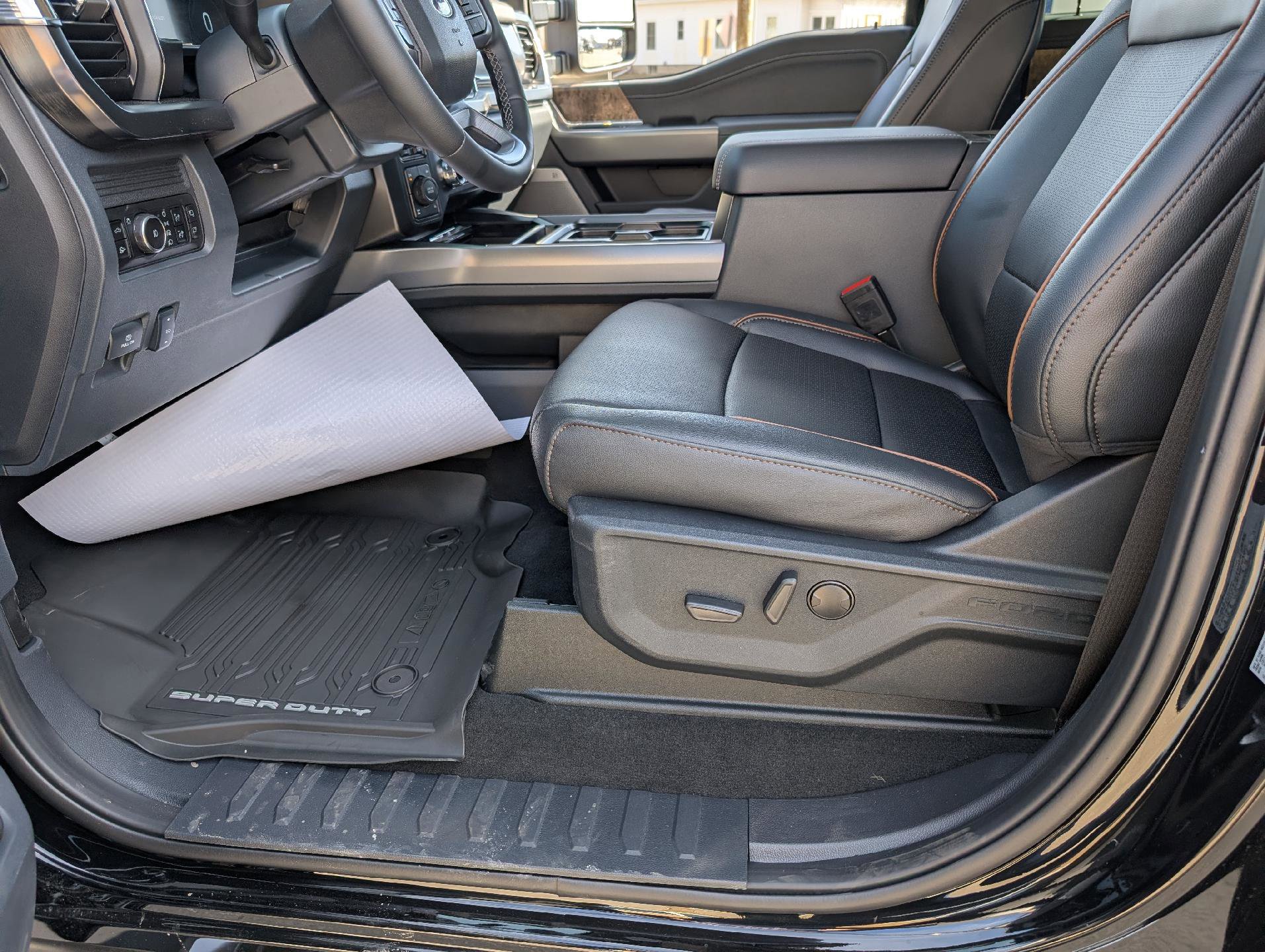 New 2026 Ford F350 Lariat w/ Lariat Premium Package image 12