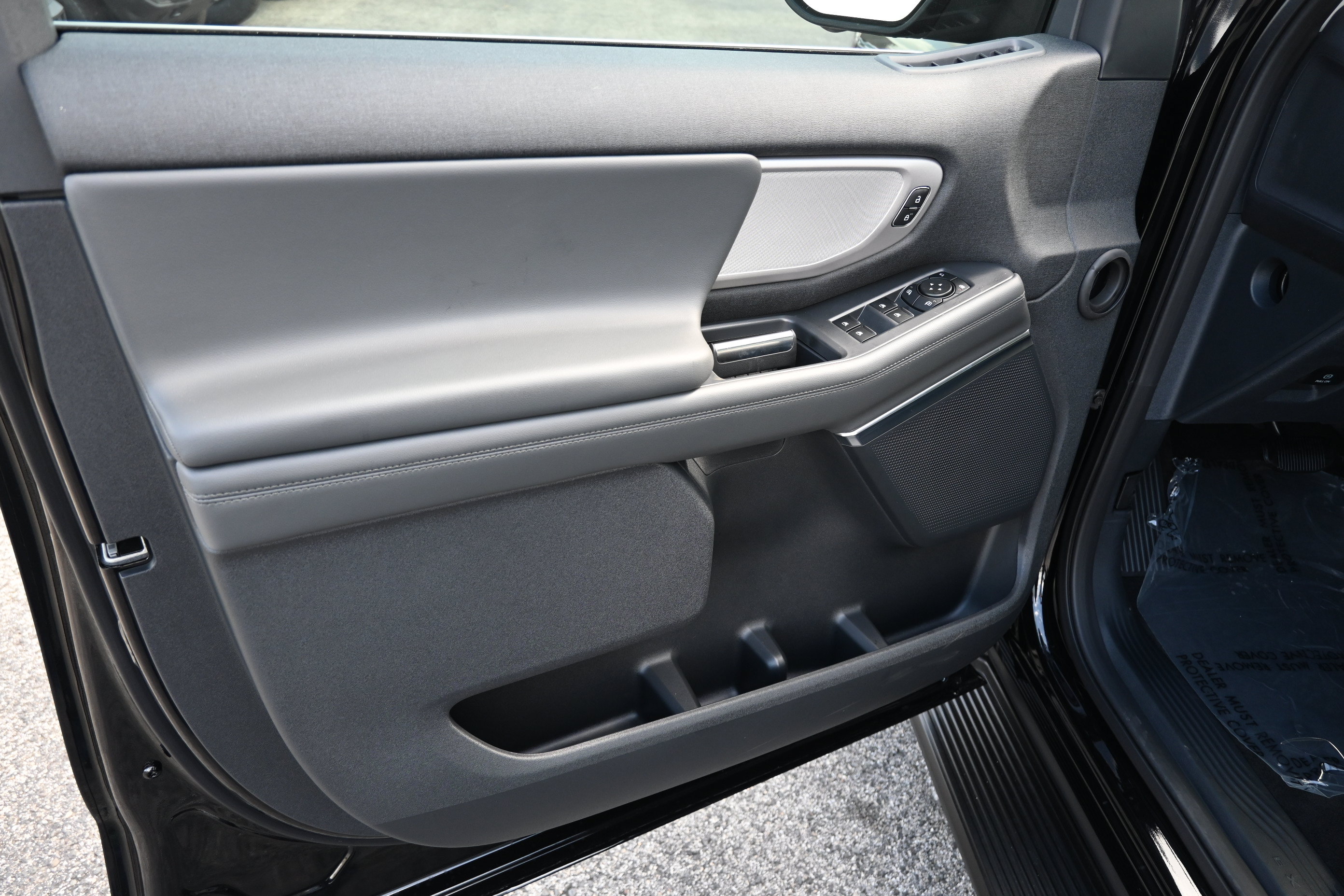 New 2027 Ford Expedition Max Active RWD image 15