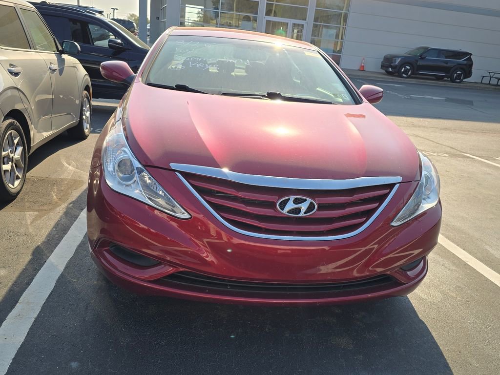 Used 2013 Hyundai Sonata GLS image 2