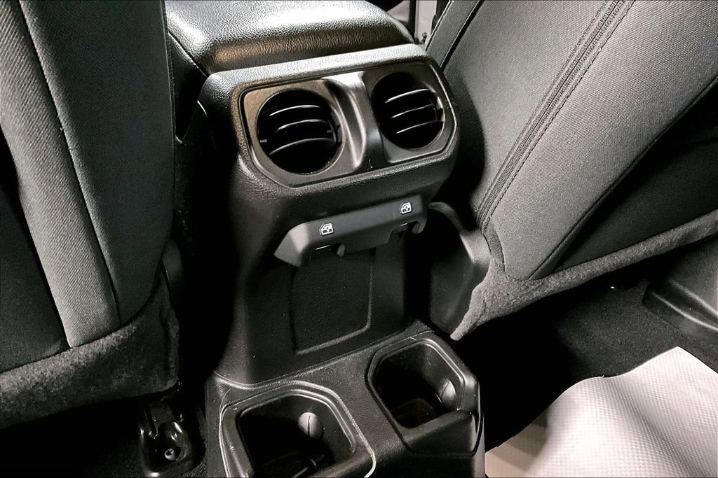 Used 2021 Jeep Wrangler Unlimited Sport image 30