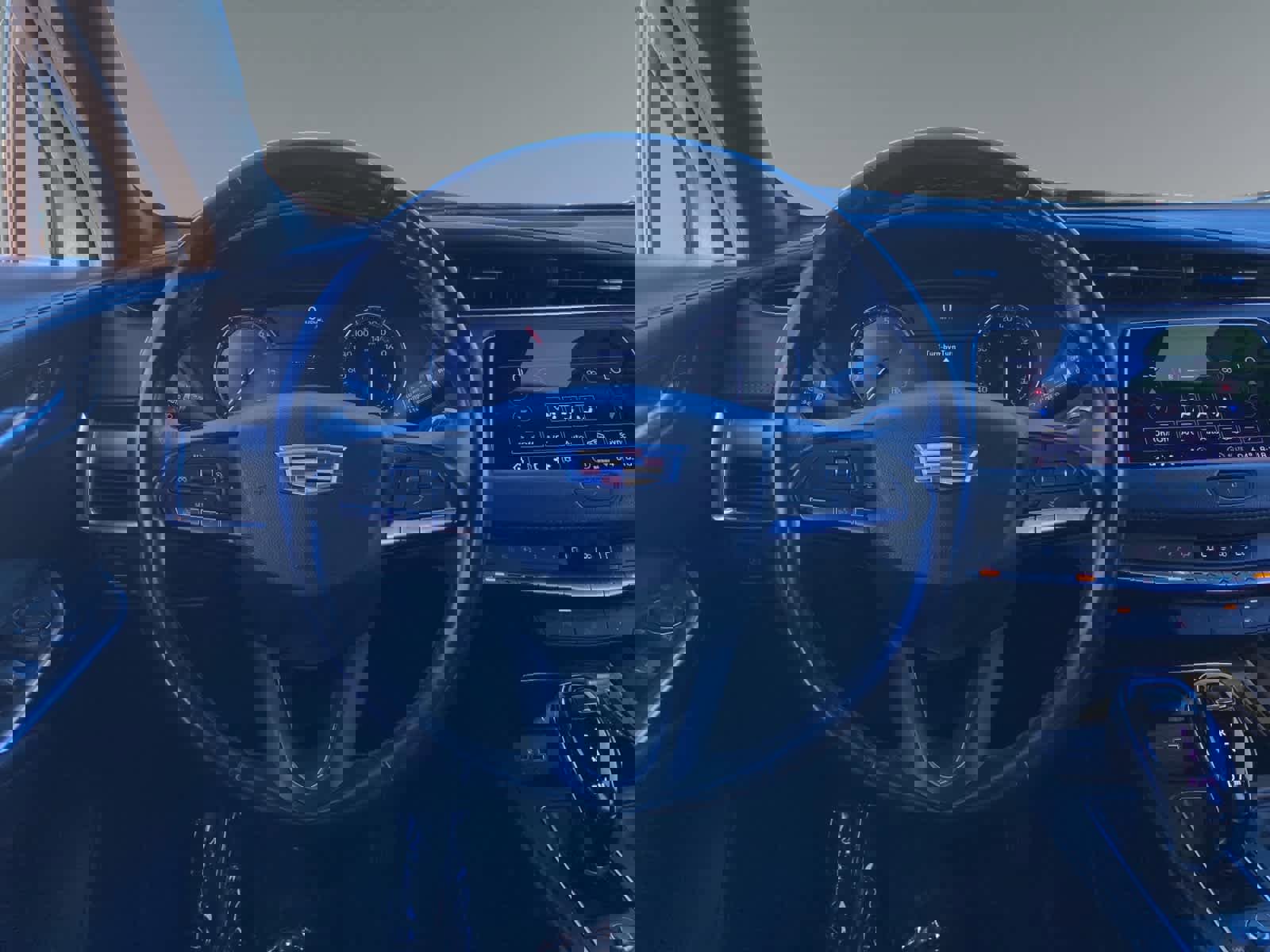 Used 2023 Cadillac XT4 Premium Luxury image 12