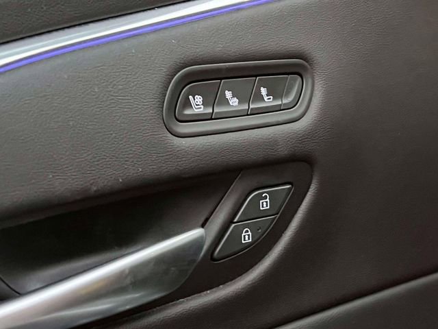 Used 2022 Cadillac Escalade ESV Sport w/ LPO, ONYX Package image 20