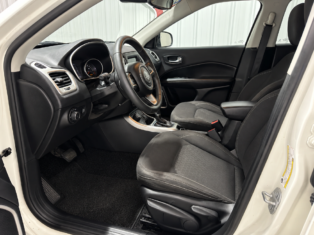 Used 2021 Jeep Compass Sport AWD/4WD image 10