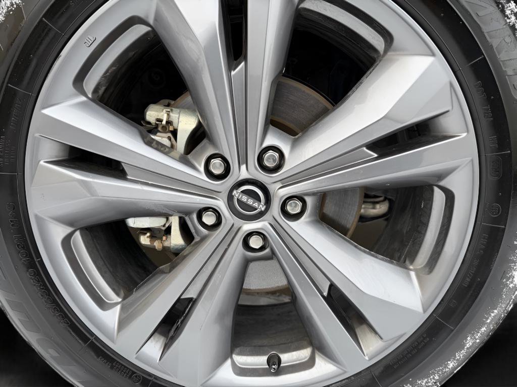 Certified 2024 Nissan Murano Platinum w/ Cargo Package image 32