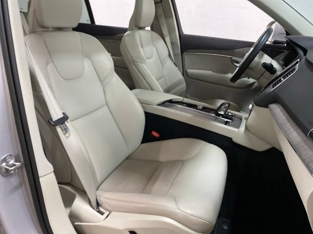 Used 2023 Volvo XC90 B6 Core AWD/4WD image 90