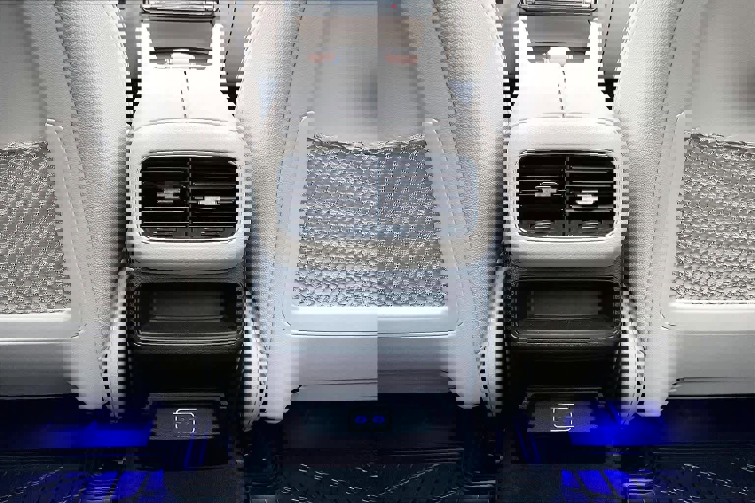 Used 2025 Mercedes-Benz GLE 450e 4MATIC image 34