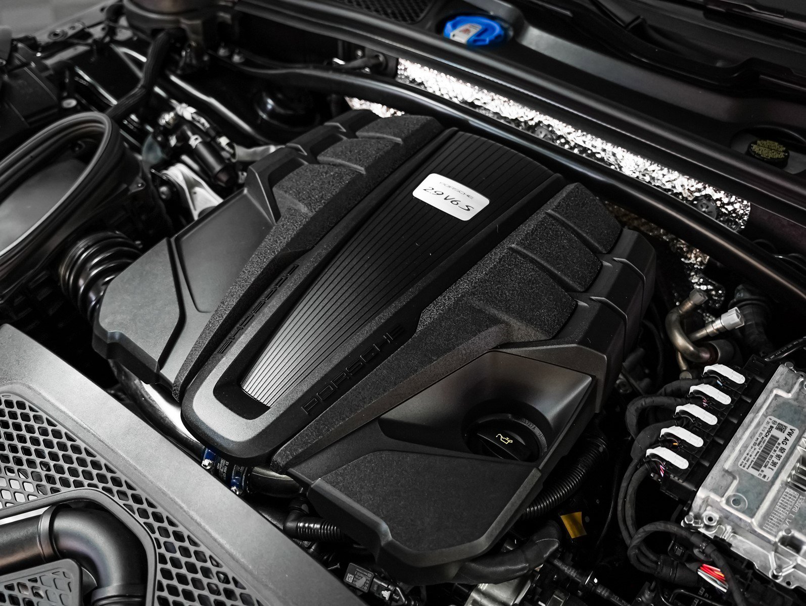 Used 2025 Porsche Macan S image 12