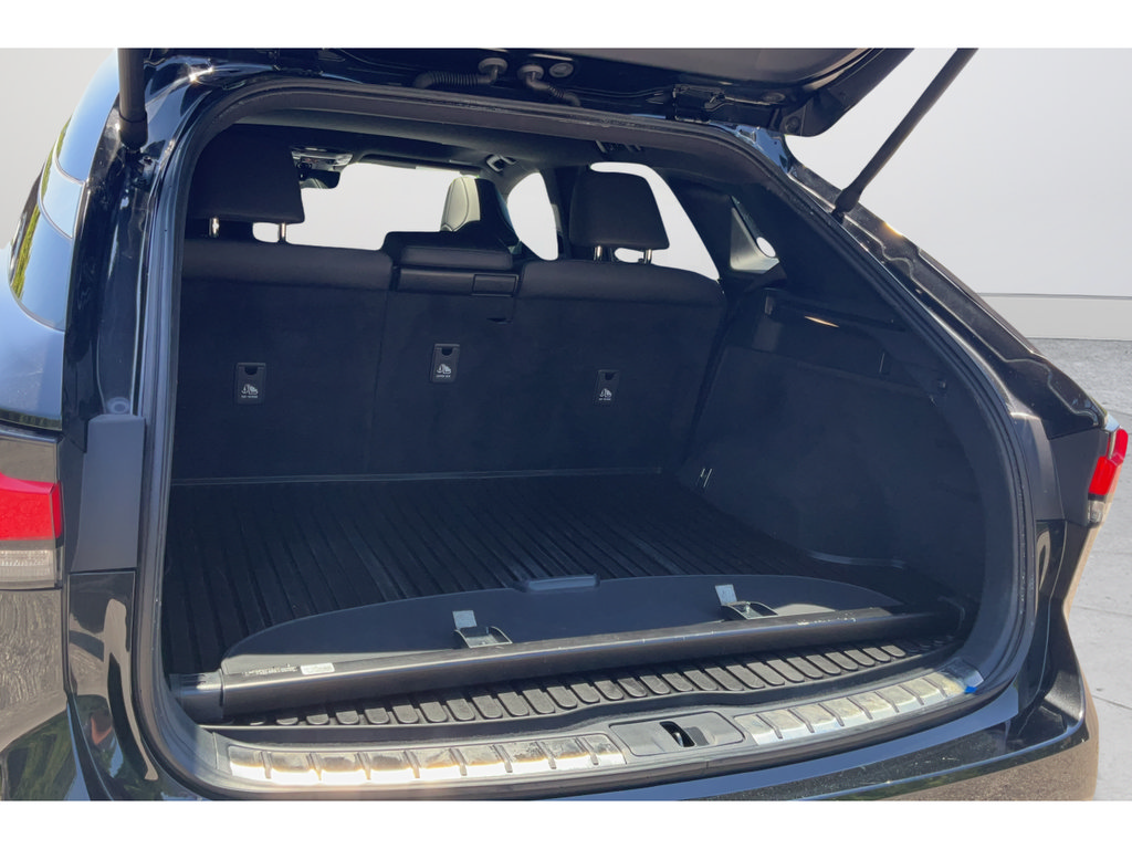 Used 2023 Lexus RX 350 F Sport w/ Accessory Package AWD/4WD image 18