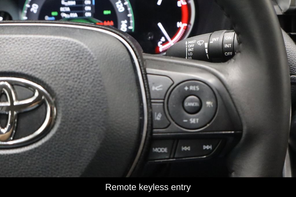 Used 2024 Toyota RAV4 XLE Premium image 8