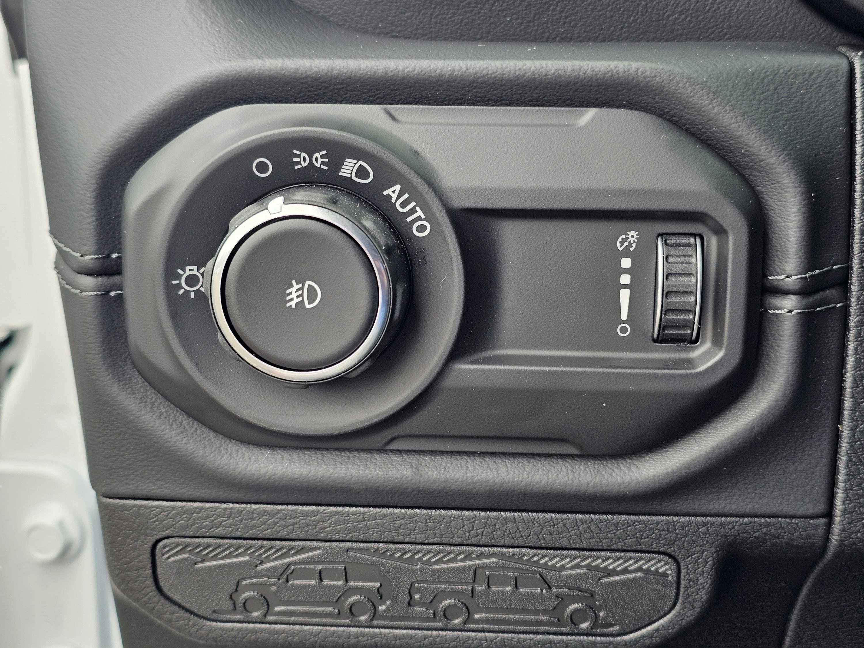 New 2026 Jeep Wrangler Unlimited Sahara AWD/4WD image 18