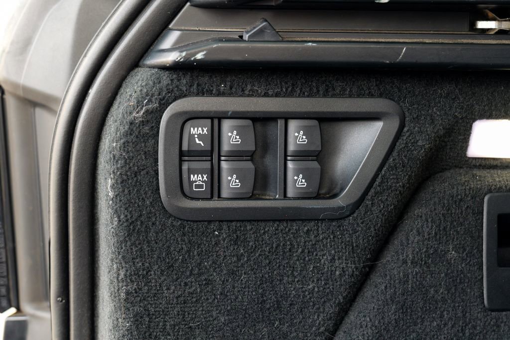 Used 2023 BMW X7 xDrive40i w/ Premium Package image 69