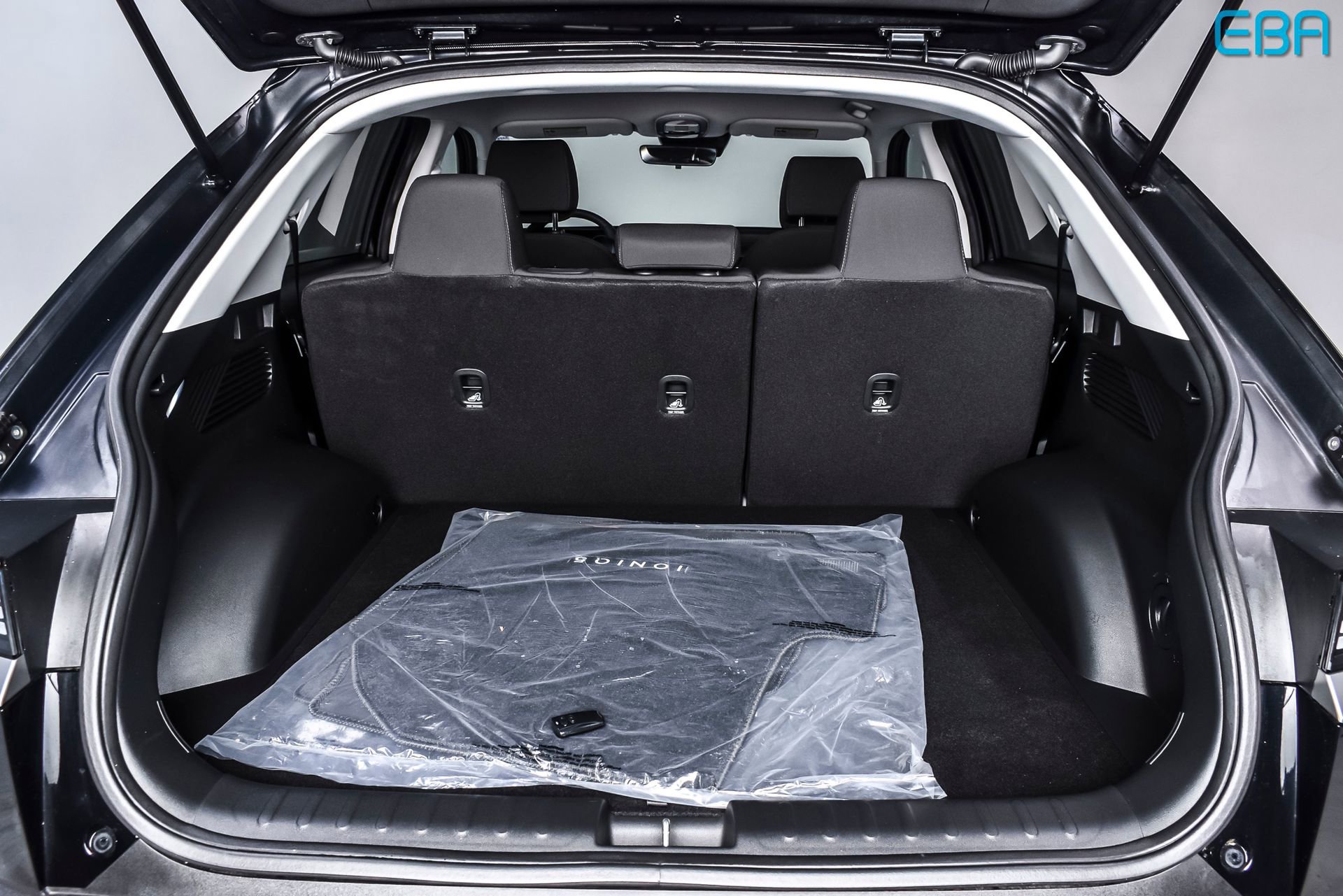 Used 2025 Hyundai Ioniq 5 SE image 14