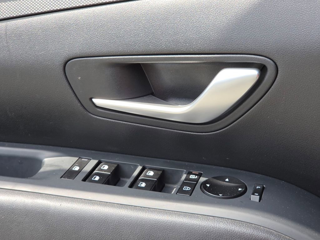 Used 2025 Hyundai Tucson SEL image 28
