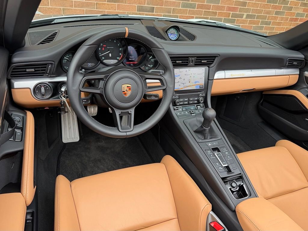 Used 2019 Porsche 911 Speedster image 13