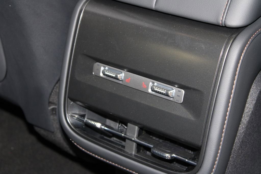 New 2026 Lincoln Nautilus Premier w/ Equipment Group 102A image 33