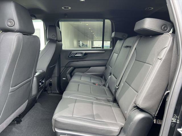 Used 2026 Chevrolet Suburban LT w/ Comfort Package AWD/4WD image 15