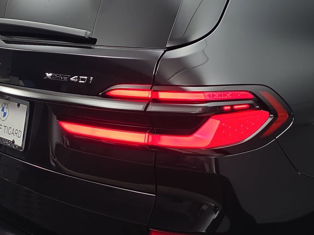 New 2026 BMW X7 xDrive40i w/ M Sport Package image 34