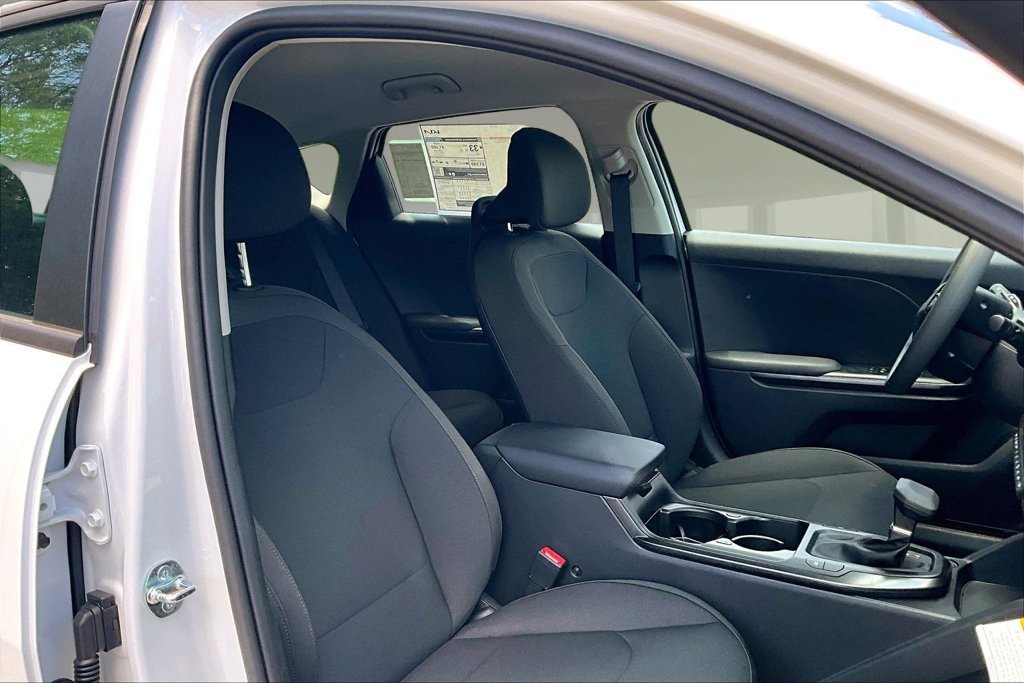 New 2026 Kia K4 FWD image 11