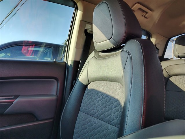 Used 2018 Chevrolet Colorado Z71 image 27