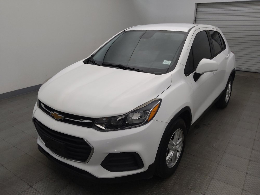 Used 2020 Chevrolet Trax LS w/ Tint and Cruise Package FWD image 15