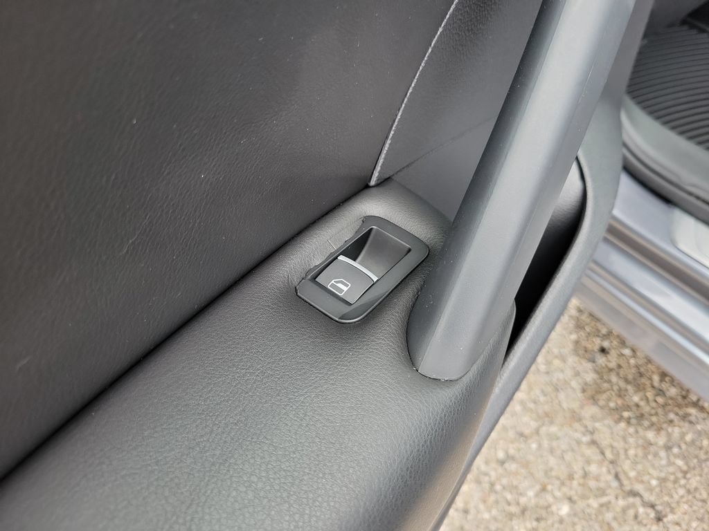 Used 2014 Volkswagen Passat TDI SEL Premium FWD image 15