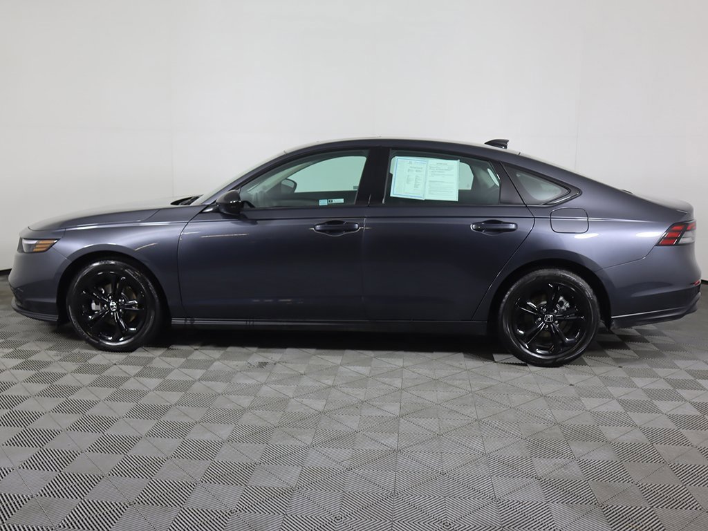 Certified 2025 Honda Accord SE image 17