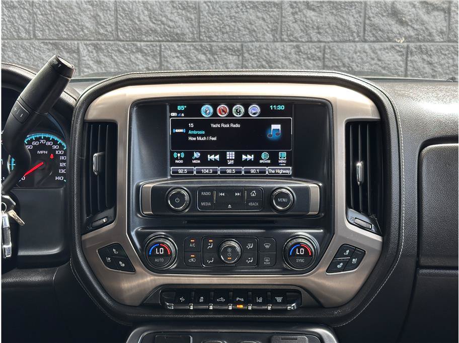 Used 2018 GMC Sierra 2500 Denali w/ Duramax Plus Package AWD/4WD image 24