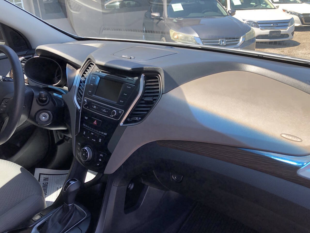 Used 2017 Hyundai Santa Fe Sport w/ Cargo Package FWD image 8
