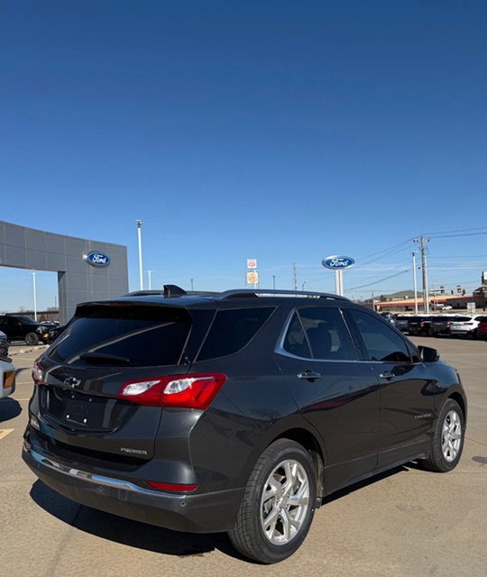 Used 2021 Chevrolet Equinox Premier FWD image 4