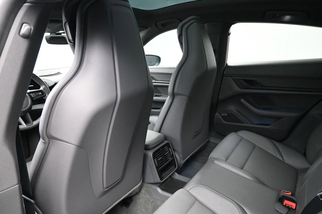 Certified 2021 Porsche Taycan 4S AWD/4WD image 8