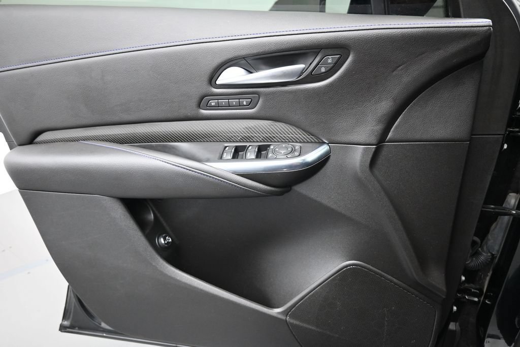 Certified 2024 Cadillac XT4 Sport AWD/4WD image 9
