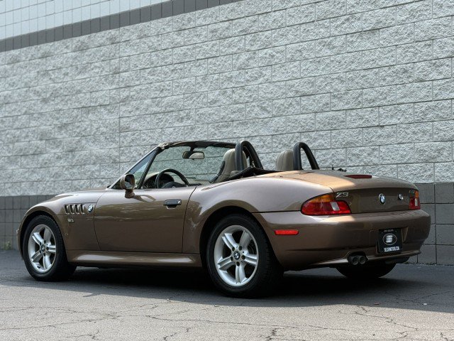 Used 2000 BMW Z3 2.5i RWD image 15