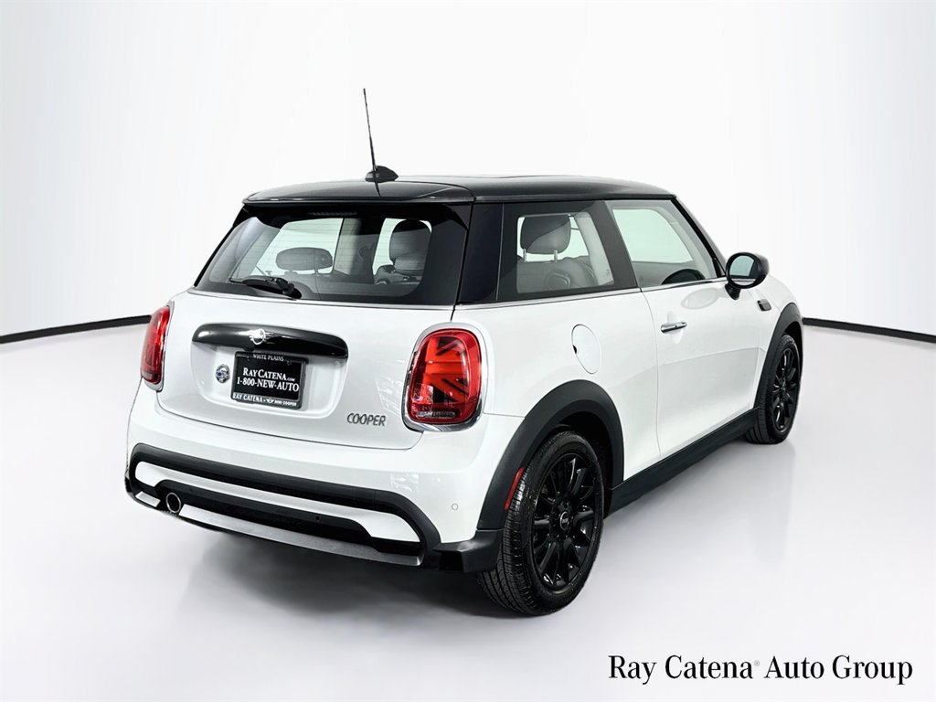 Used 2024 MINI Cooper 2-Door Hardtop FWD image 7