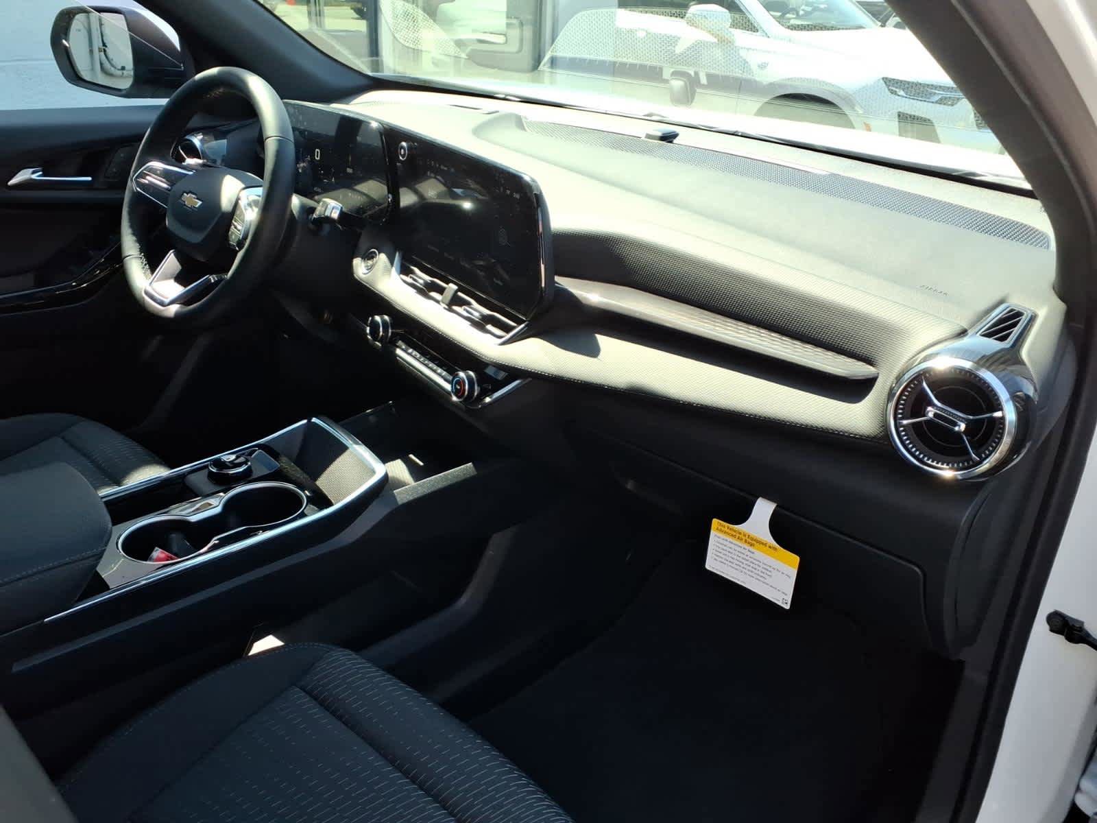 Used 2026 Chevrolet Equinox LT AWD/4WD image 21