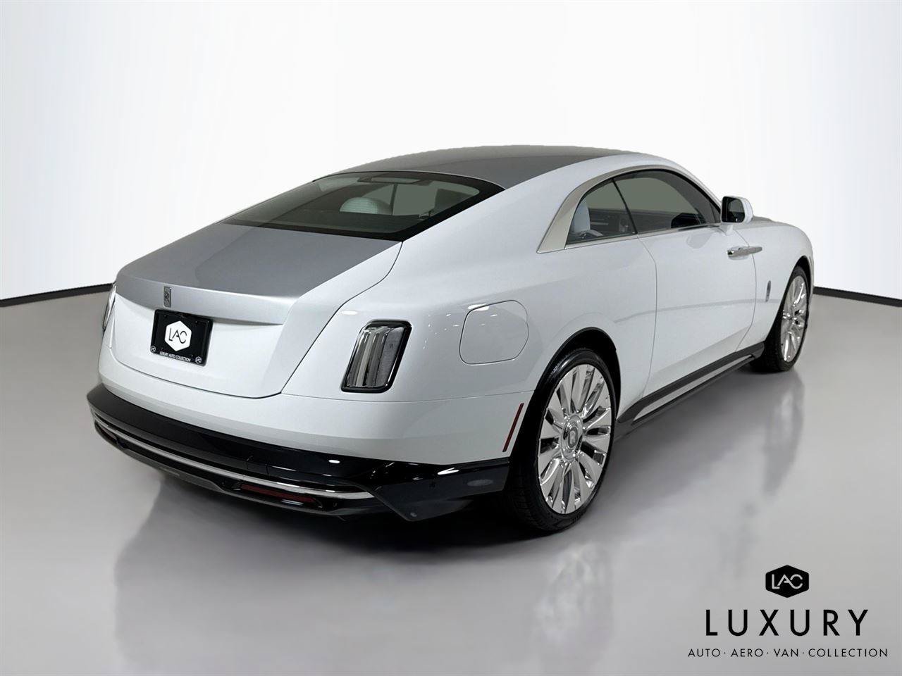 Used 2024 Rolls-Royce Spectre w/ Spectre Launch Package AWD/4WD image 6