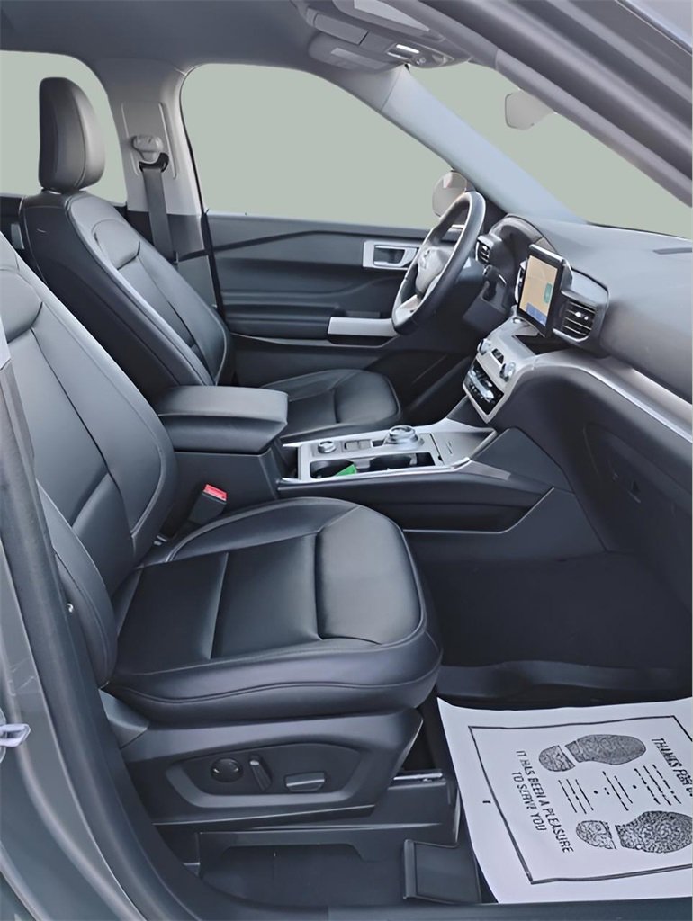 Certified 2023 Ford Explorer XLT w/ Equipment Group 202A image 19