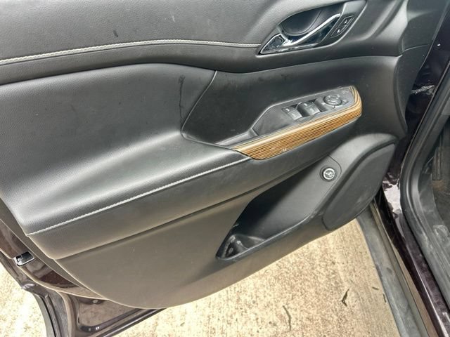 Used 2021 GMC Acadia SLE w/ Driver Convenience Package FWD image 26
