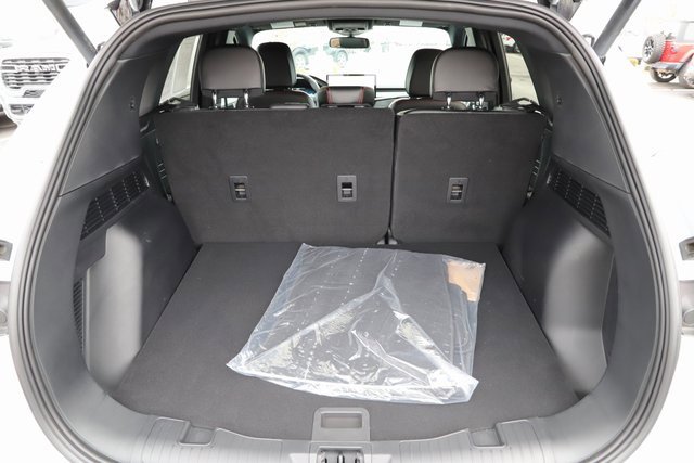 Used 2025 Ford Escape ST-Line Elite w/ Premium Technology Package image 9