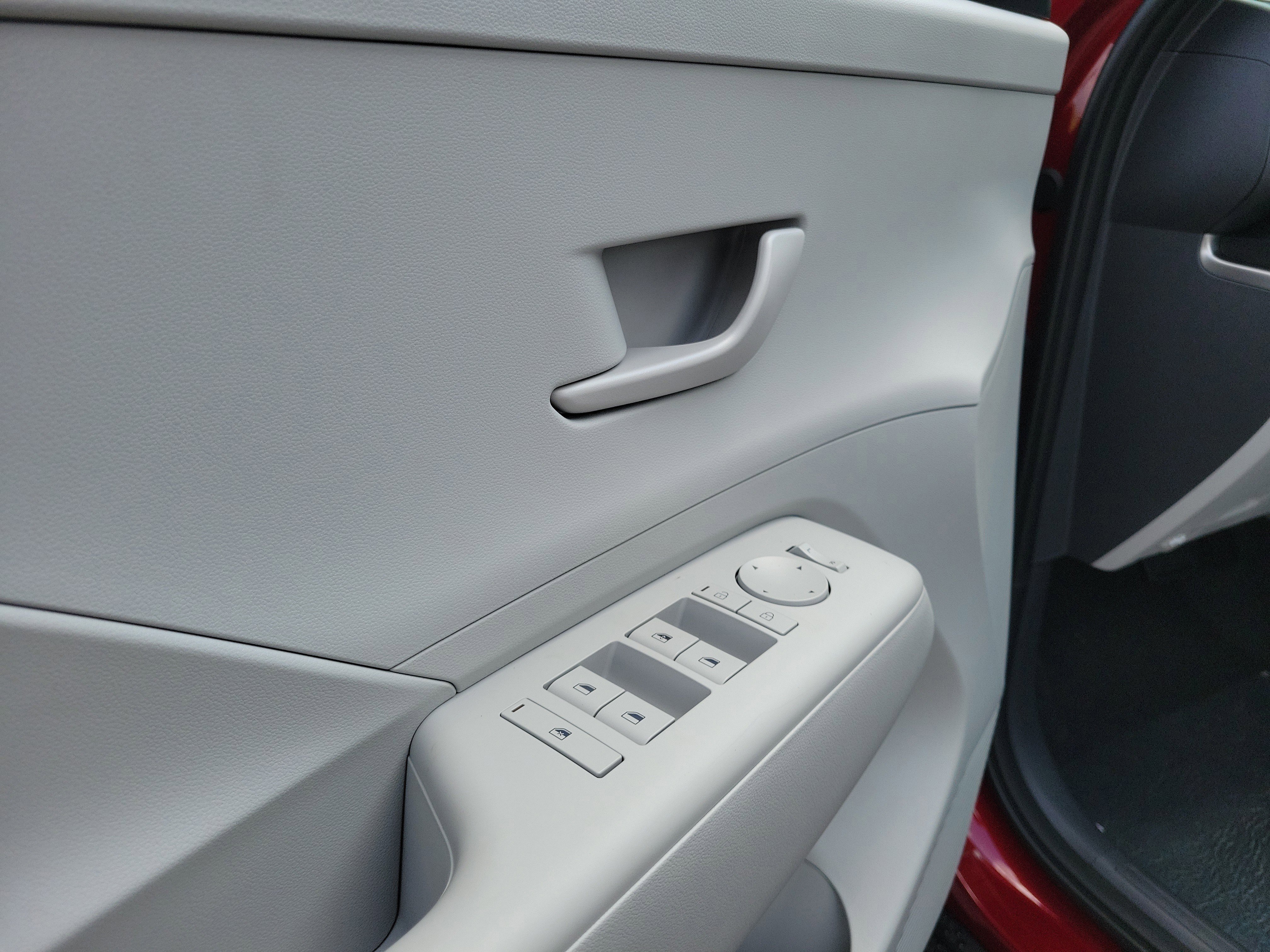 New 2026 Hyundai Kona SE image 18