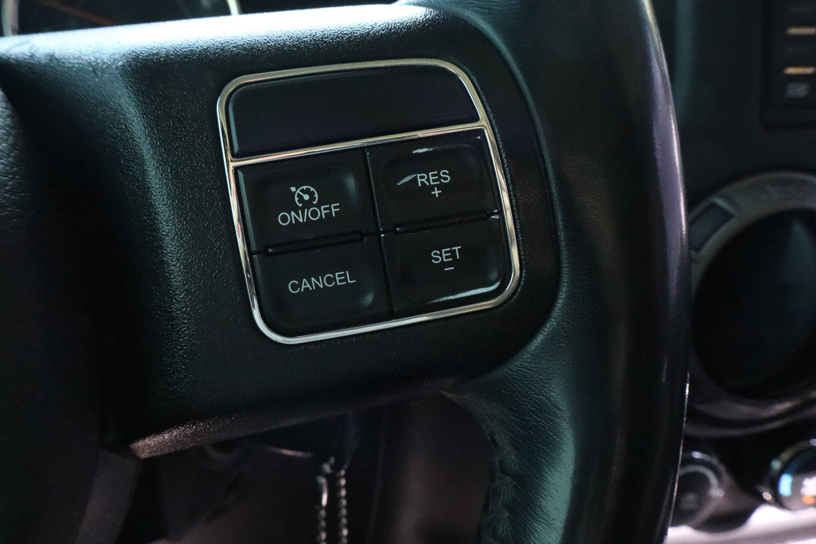 Used 2018 Jeep Wrangler Unlimited Sport S AWD/4WD image 33