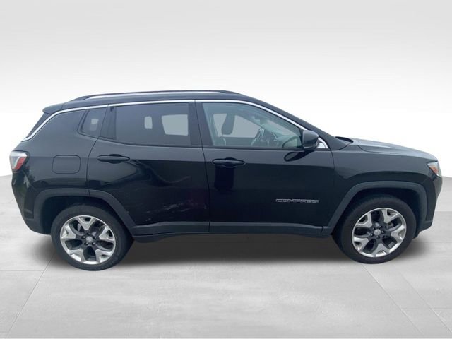 Used 2018 Jeep Compass Limited w/ Navigation Group AWD/4WD image 12