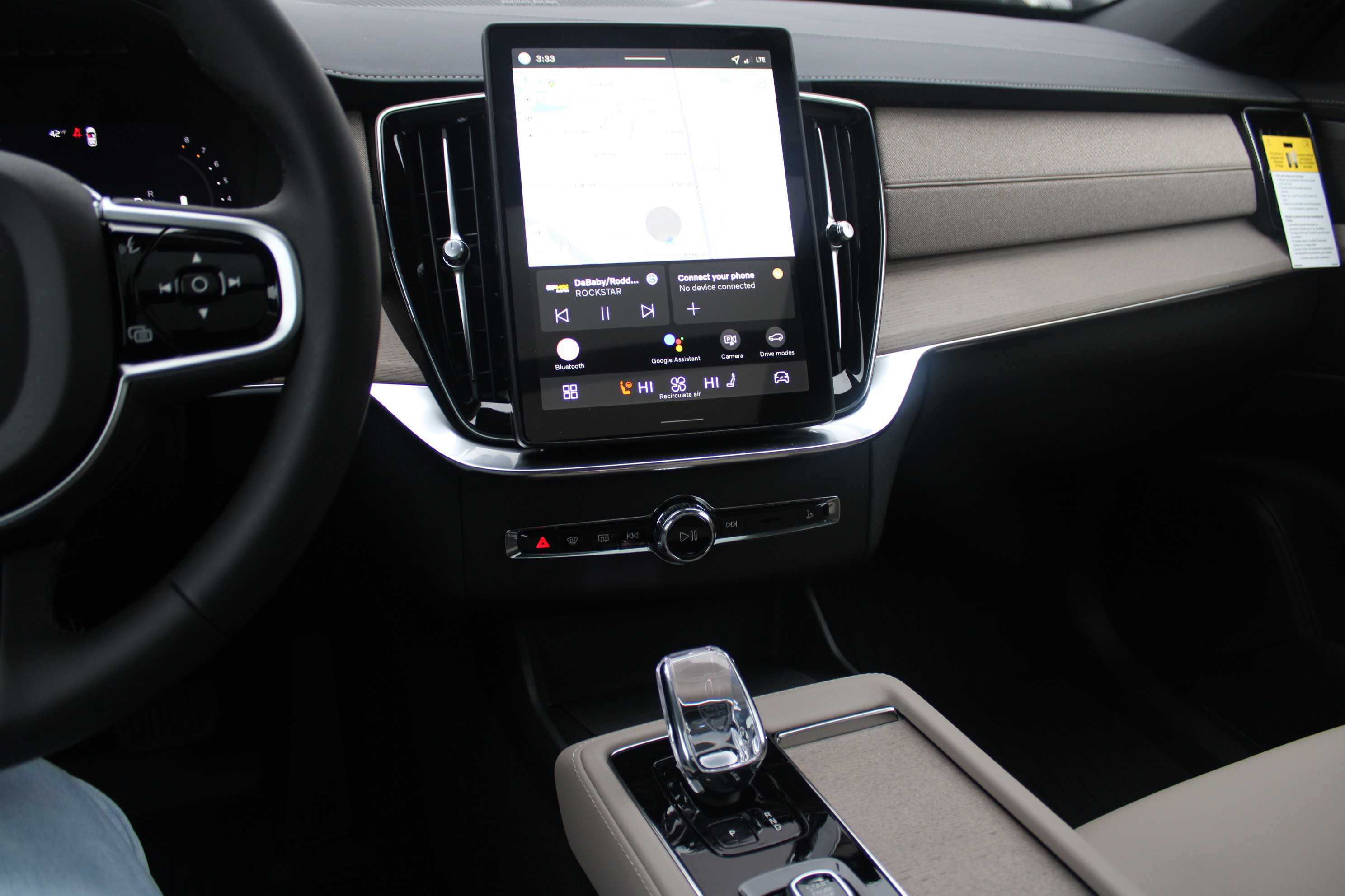 New 2026 Volvo XC90 B6 Plus w/ Protection Package AWD/4WD image 25