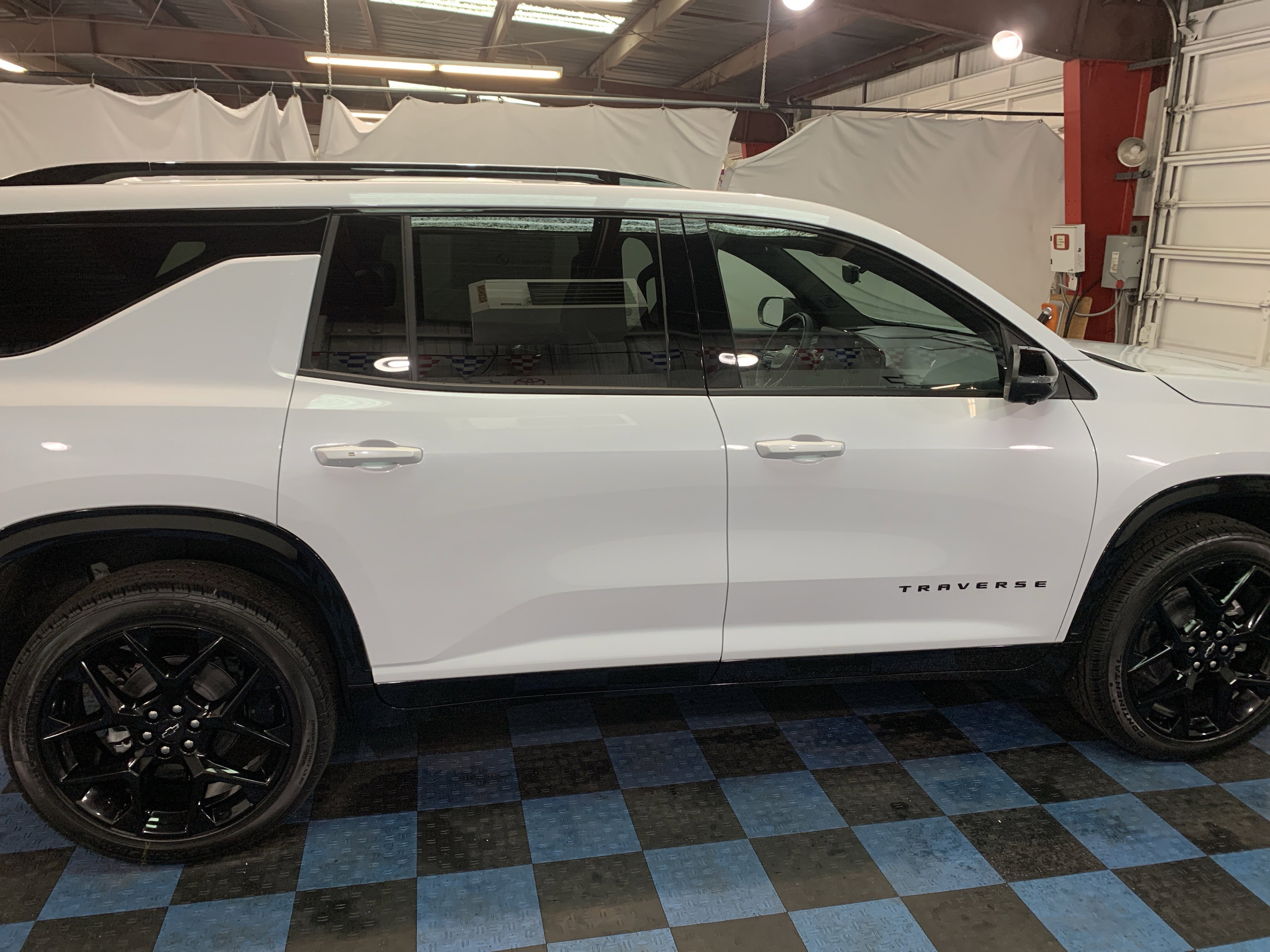 New 2026 Chevrolet Traverse RS image 5