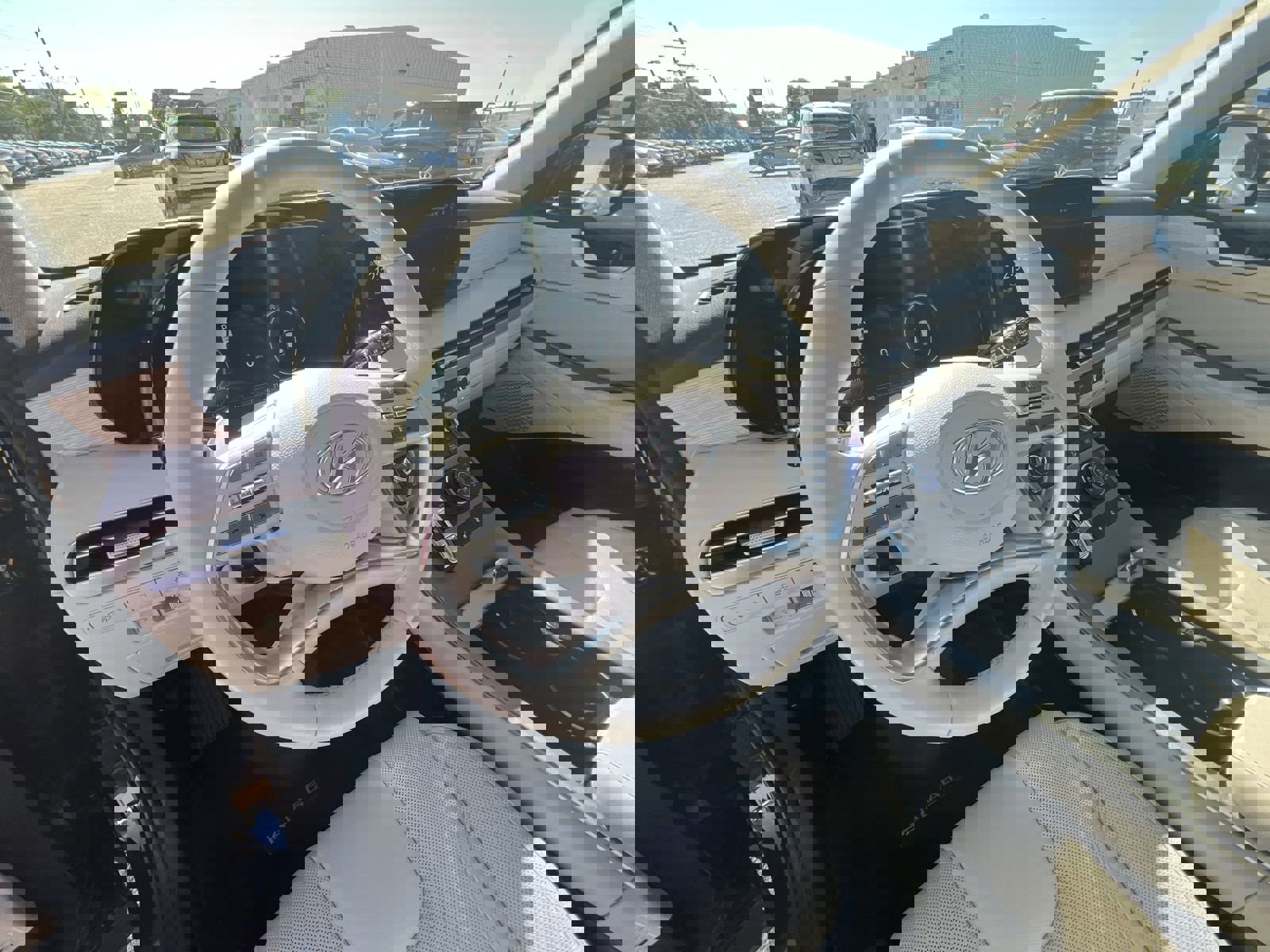 Used 2023 Hyundai Palisade Limited image 2