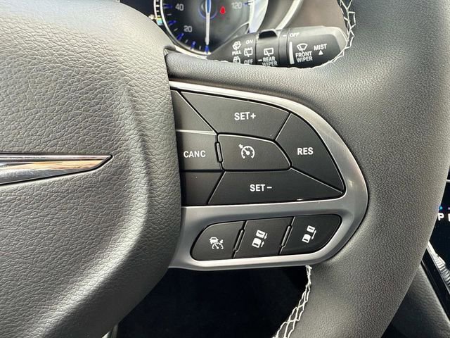 New 2026 Chrysler Pacifica Select image 18