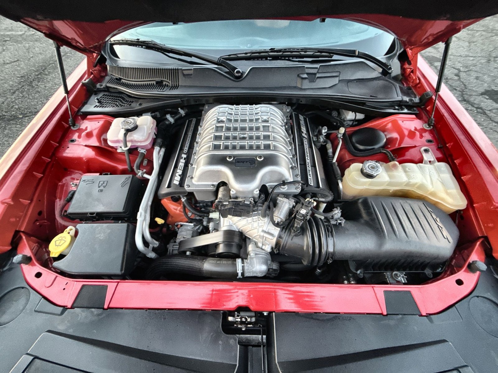 Used 2016 Dodge Challenger SRT Hellcat image 28